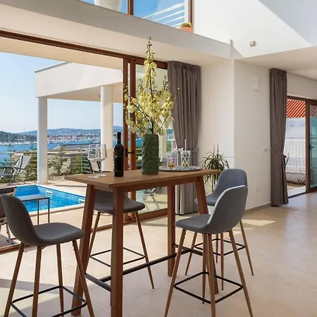 Villa Jasmin Rogoznica (Sibenik-Knin)