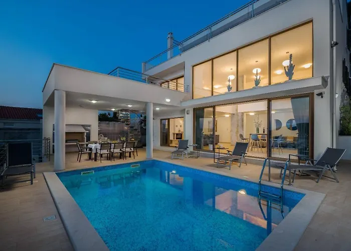 Jasmin Rogoznica (Sibenik-Knin)