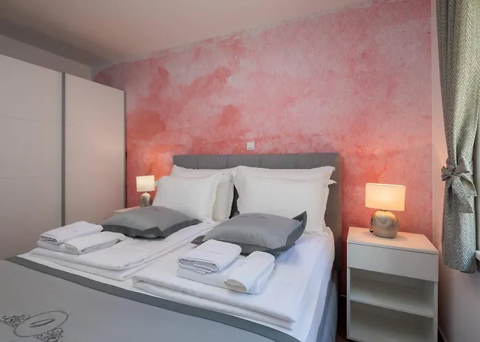 Jasmin * Rogoznica (Sibenik-Knin)